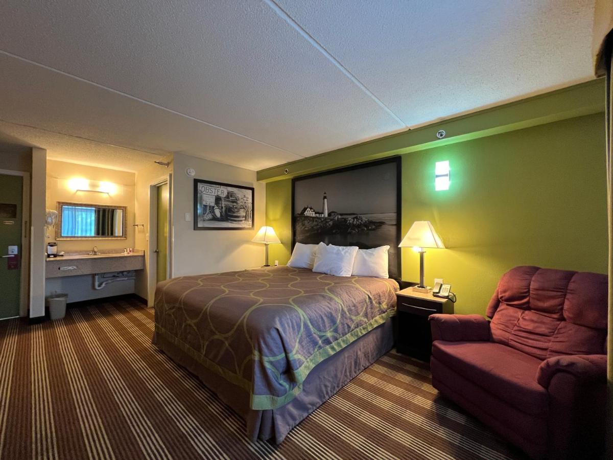 Hotel Super 8 By Wyndham Bangor Extérieur photo