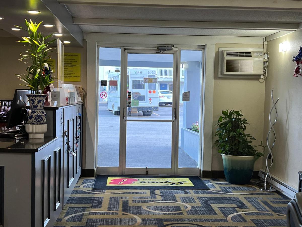 Hotel Super 8 By Wyndham Bangor Extérieur photo