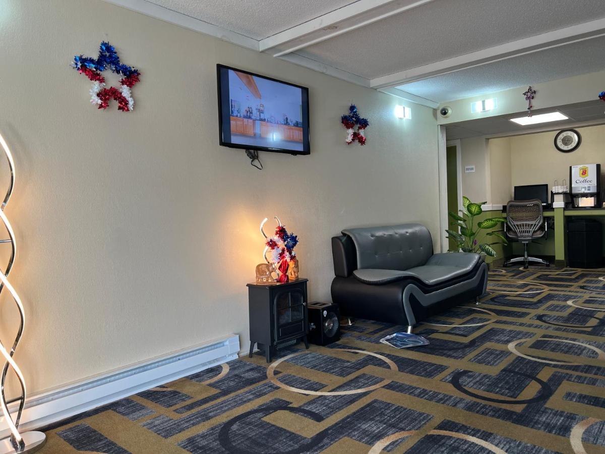 Hotel Super 8 By Wyndham Bangor Extérieur photo